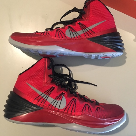 hyperdunk 2013 red